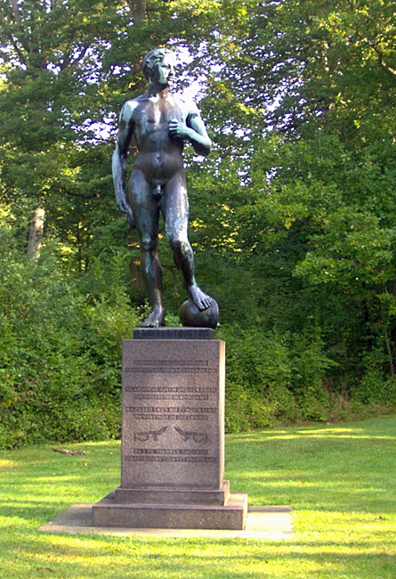 davidstatue bornholm 01